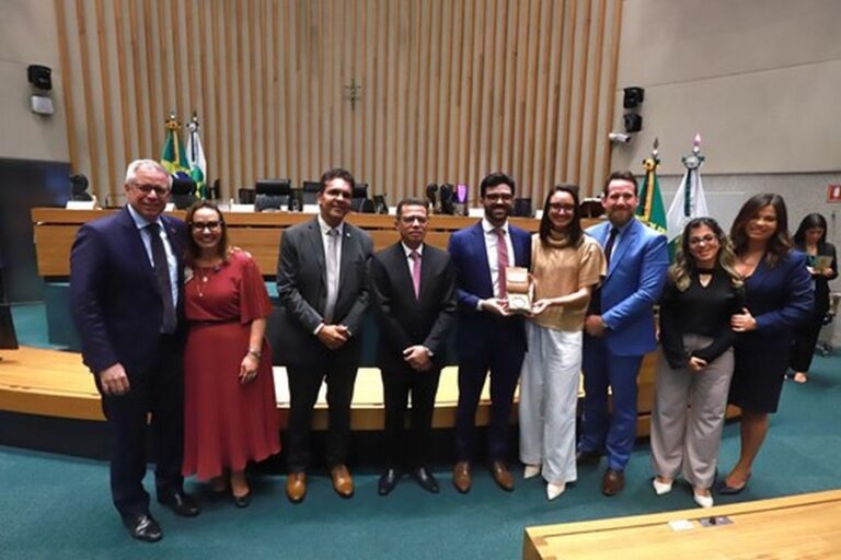 aatdf.org.br | OAB celebra o Dia da Advocacia Trabalhista em sessão solene na CLDF